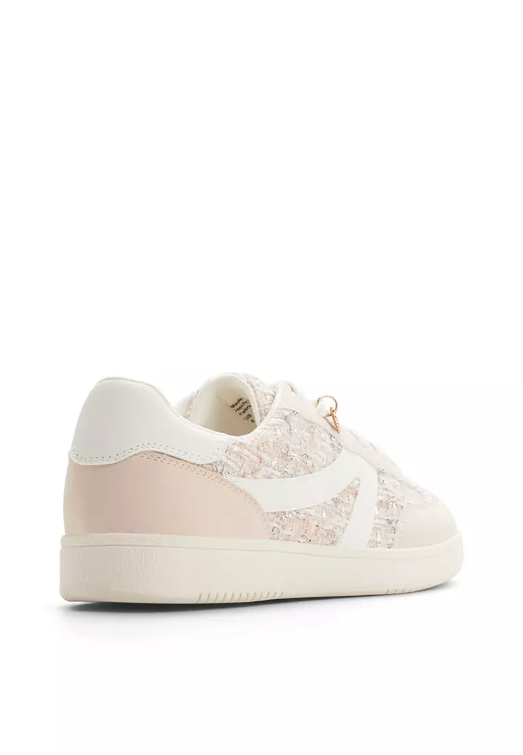 Solae Low-Top Sneakers
