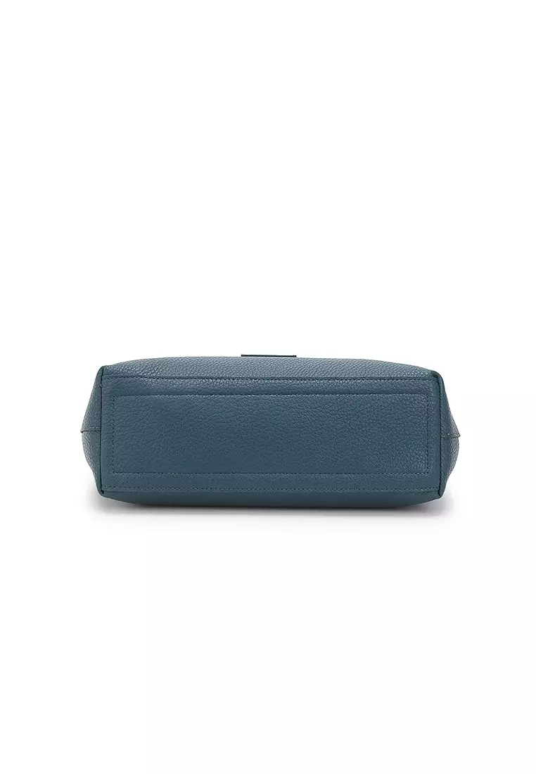 Women's Tote Bag / Shoulder Bag / Top Handle Bag - Blue