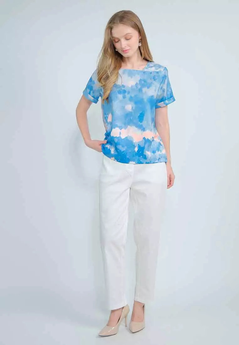 Evania Short Sleeves Top in Abstract Nature Print