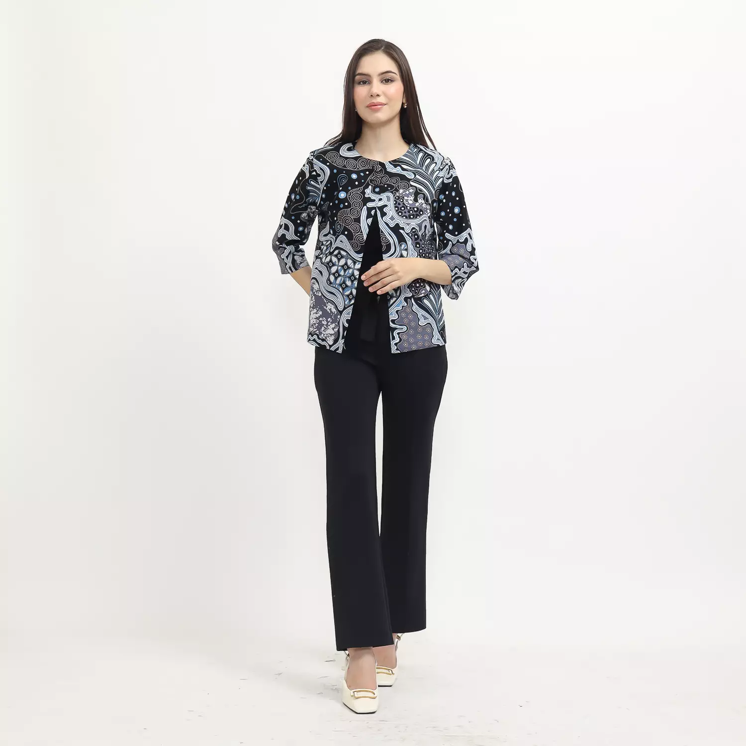 Blazer Batik Wanita - Bhatara Batik Tasya - Atasan Batik Modern Lengan Panjang