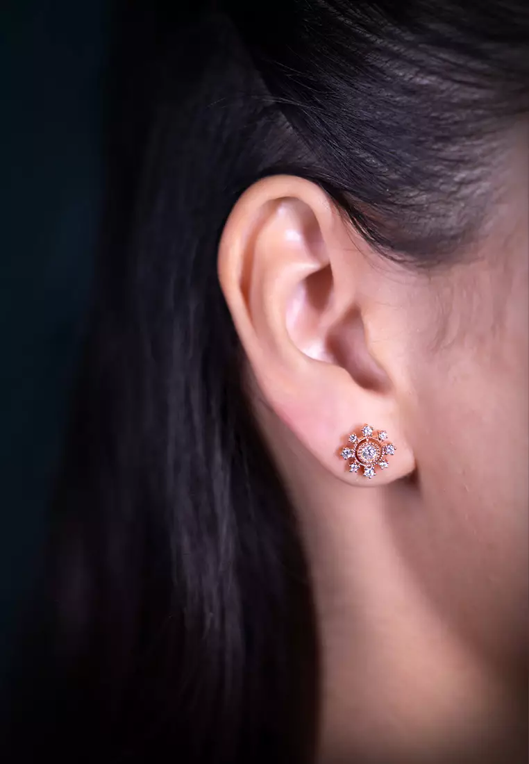 Lenora Snowflake Earrings.