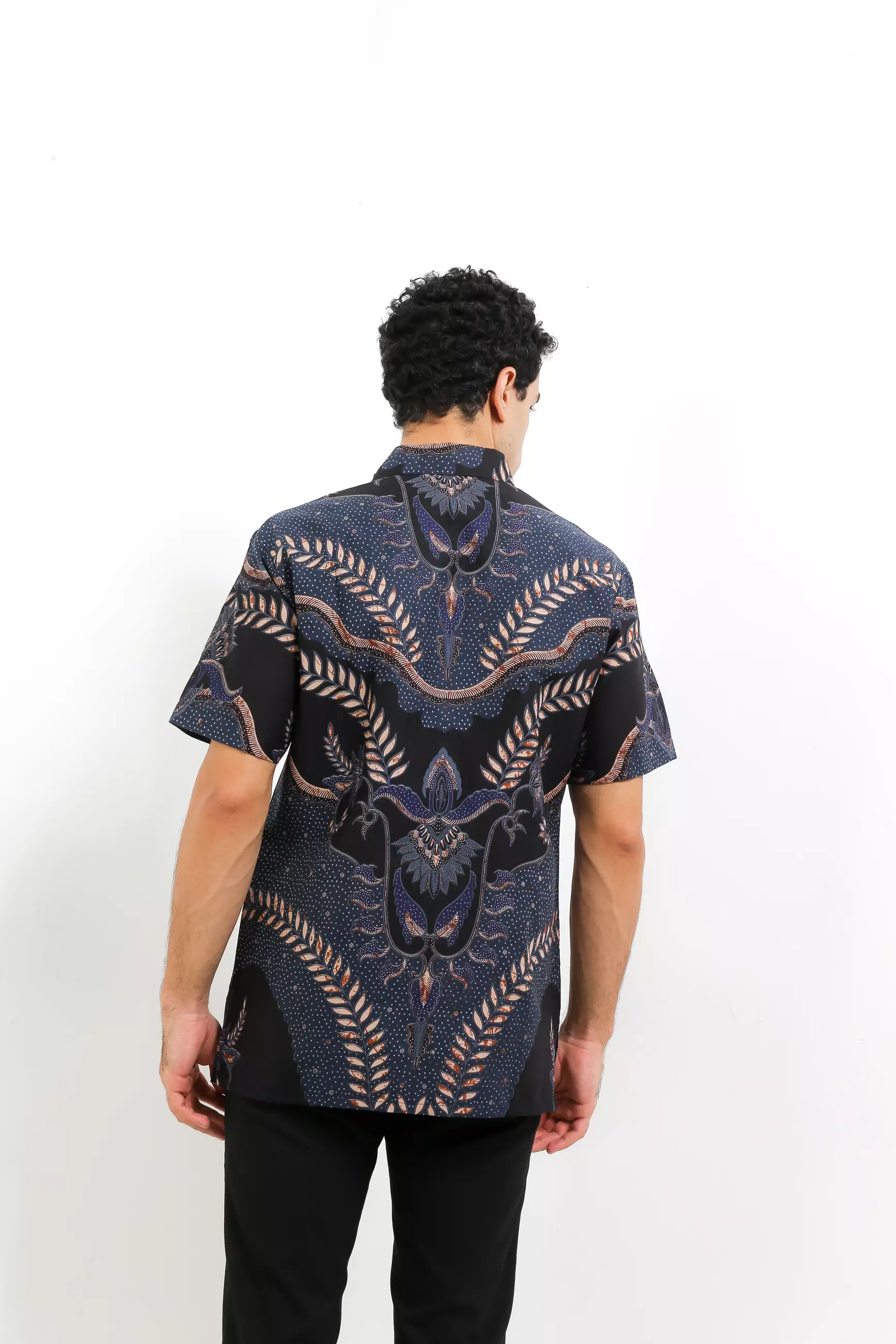 Hem Body Fit Batik Modern 6