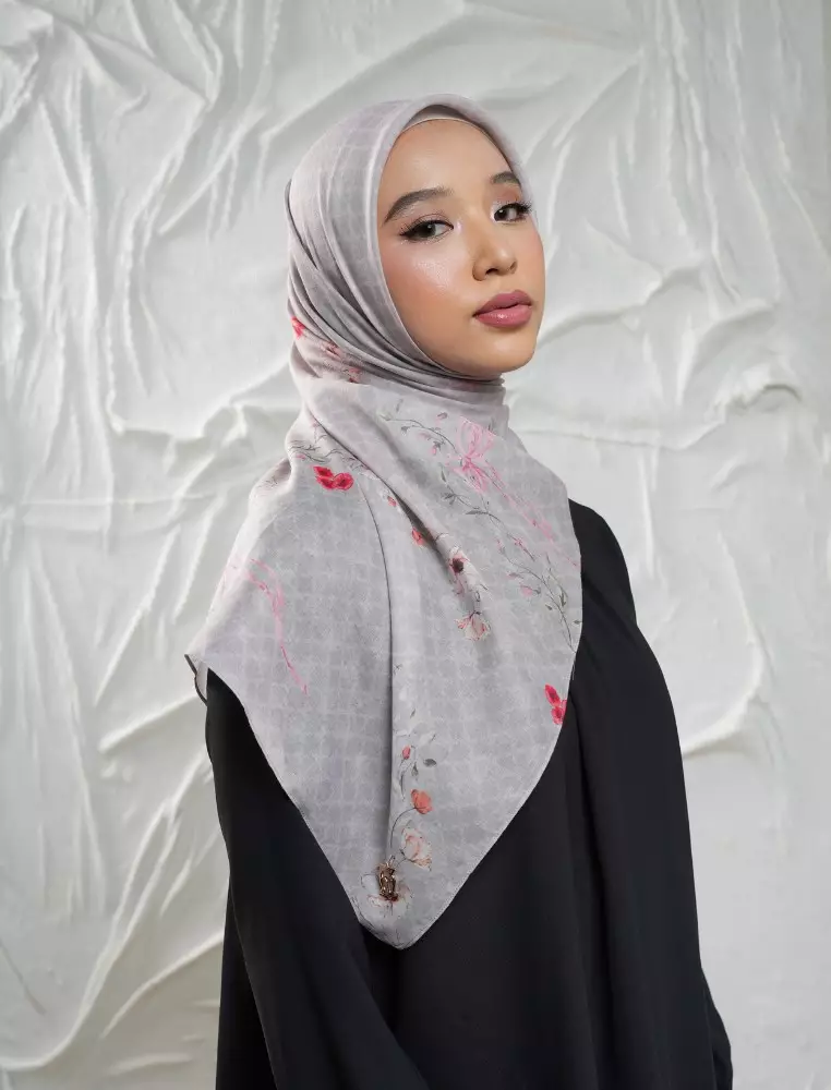 FLEUR Scarf Oyster Grey - Kerudung Hijab Segiempat Motif With BOX - Bahan Nesla - Ukuran 115x115