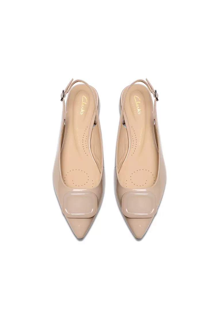 Womens Sensa15 Trim Slingback Flat Sandals - Sand Patent