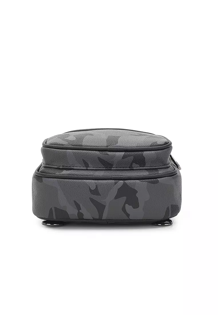 Men's Camouflage Chest Bag / Sling Bag / Crossbody Bag (Tas Dada / Tas Selempang Pria) - Hitam