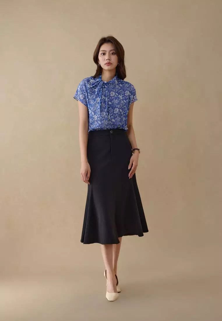G2000 Tie-Neck Floral Print Blouse