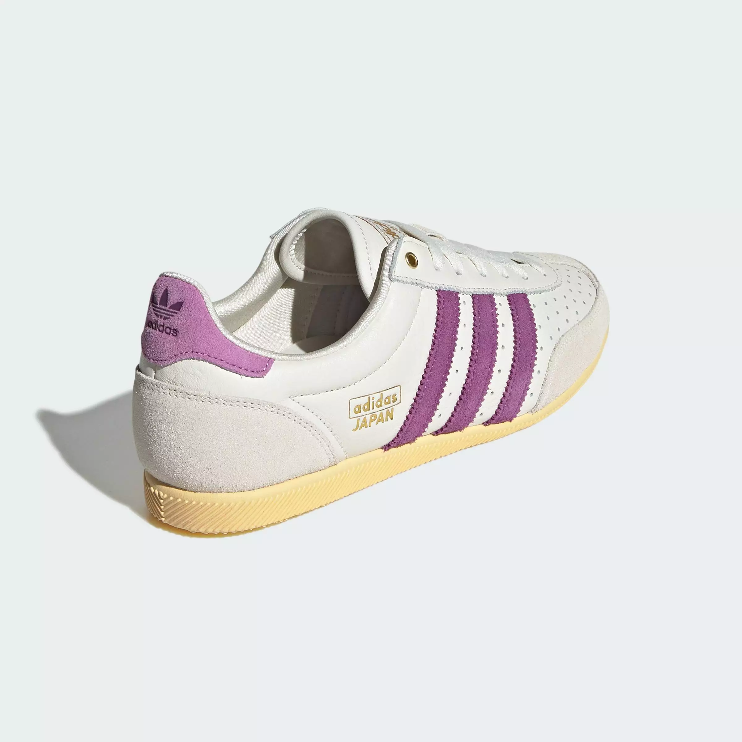 adidas gazelle silver green womens adidas JR8043 Superstar 82 SFTM Mens Lifestyle Shoe