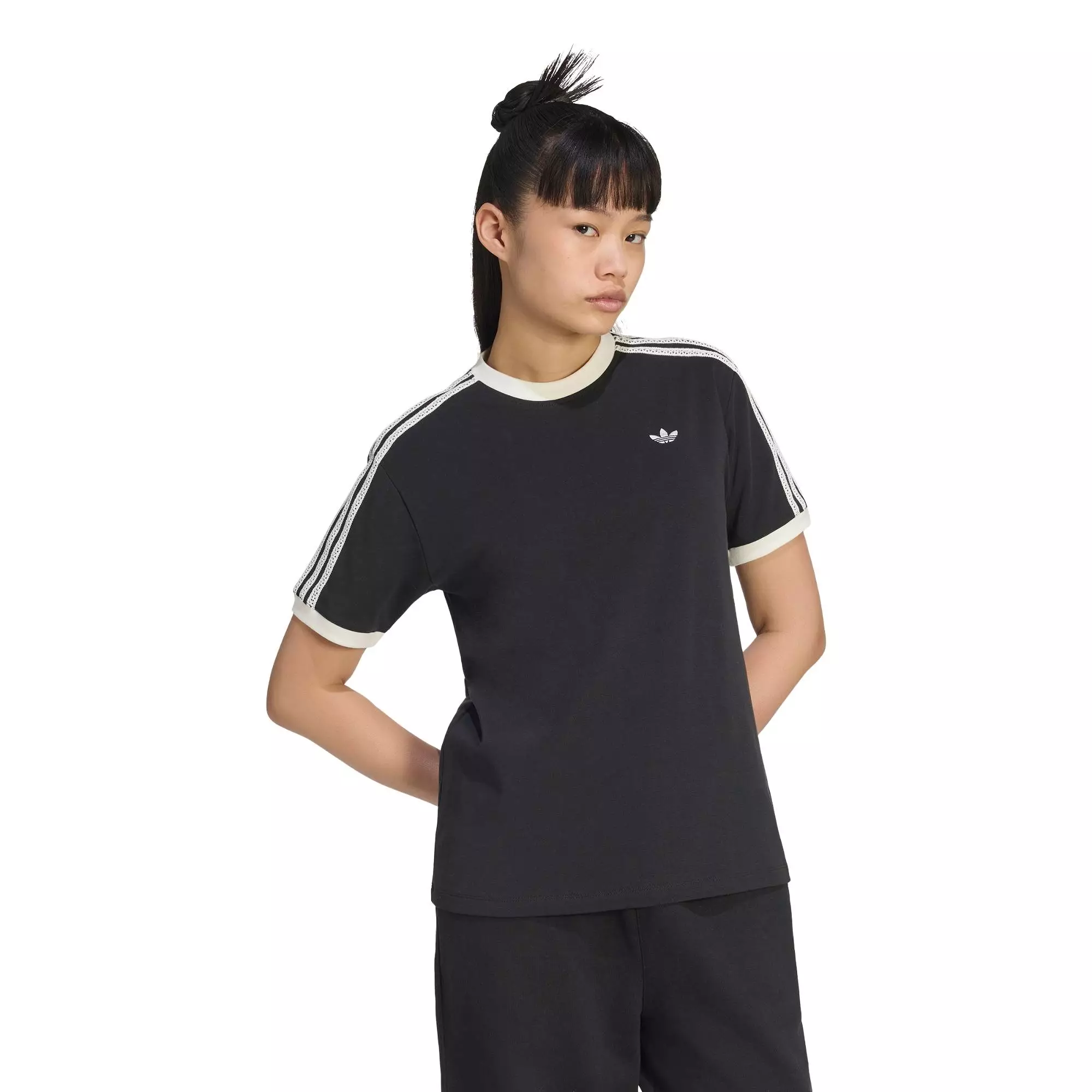 Lifestyle ORIGINALS SUMMER GLOW ADVANCED THREE STRIPES TEE Women Black KY8127