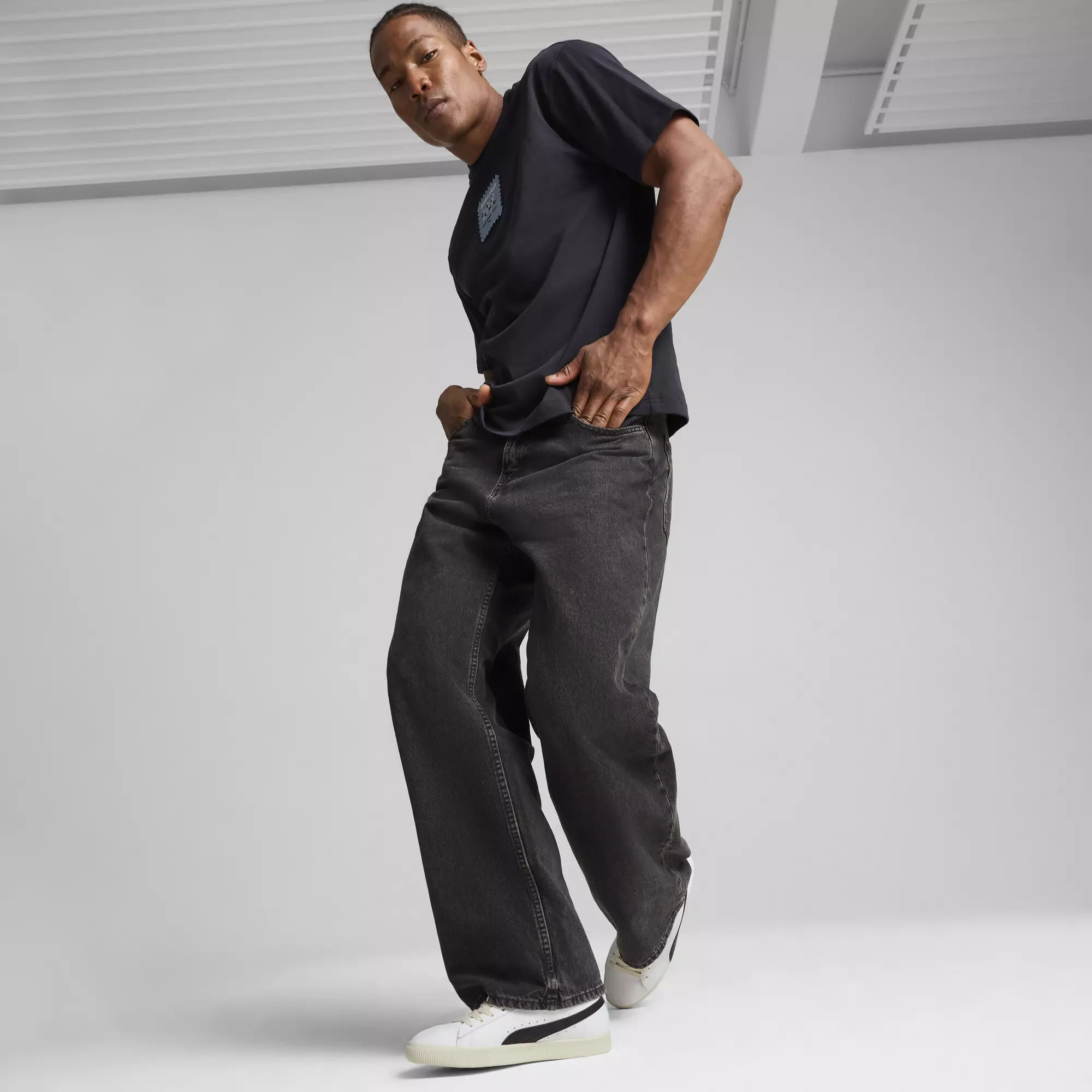 PUMA Clyde Leather Sneakers Unisex