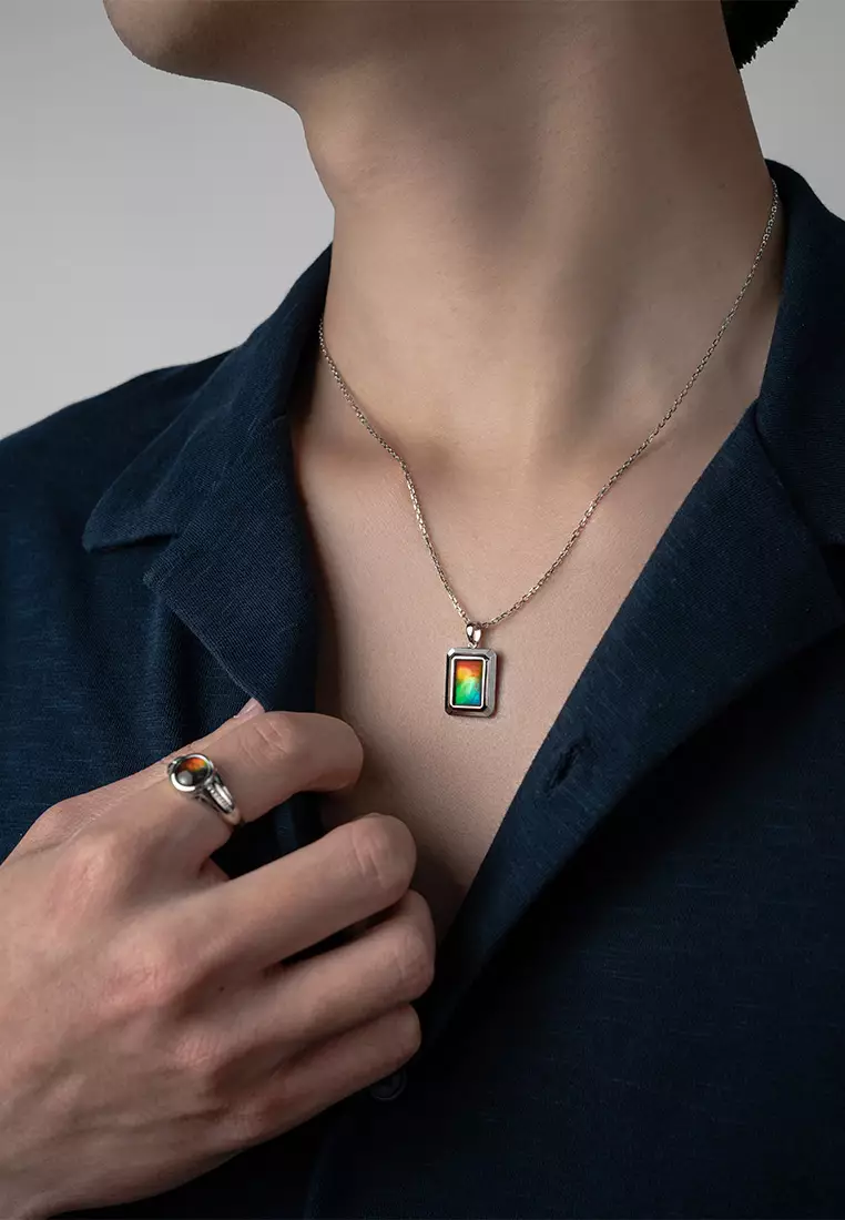 Aura Classic Emerald Ammolite Pendant