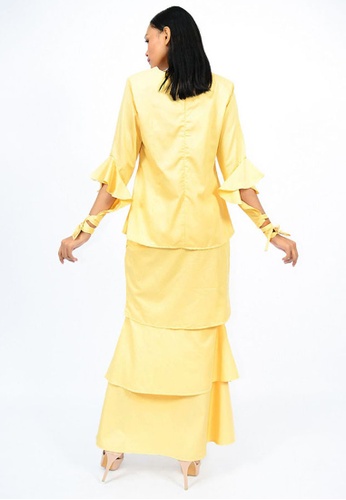 Buy Kurung Wafa from Watie Collections in Yellow only 215