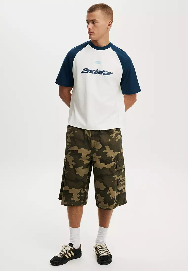 Cropped Fit Graphic T-Shirt