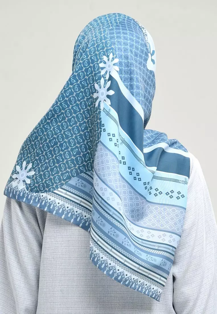 Rabbani - Kerudung Segi Empat Motif Tetra Binara - Teal Blue
