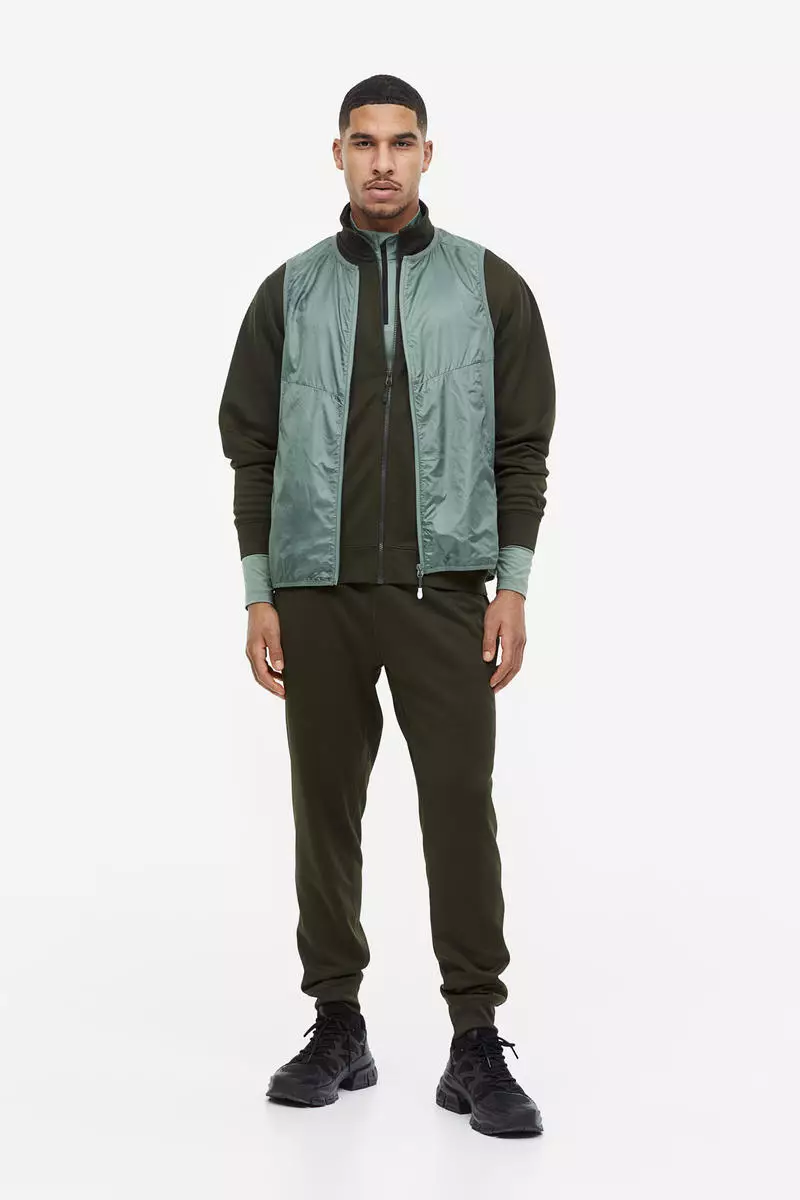 H & online m track pants