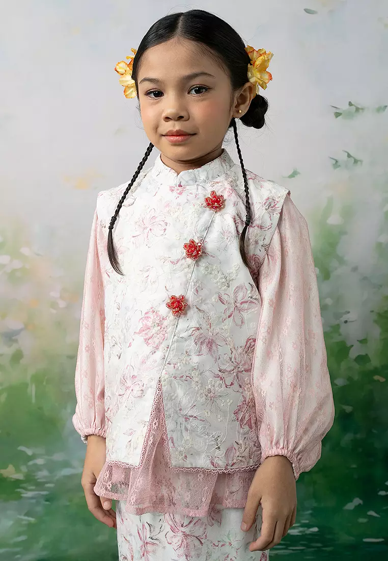 Hana Modern Kurung Set with Embroidery