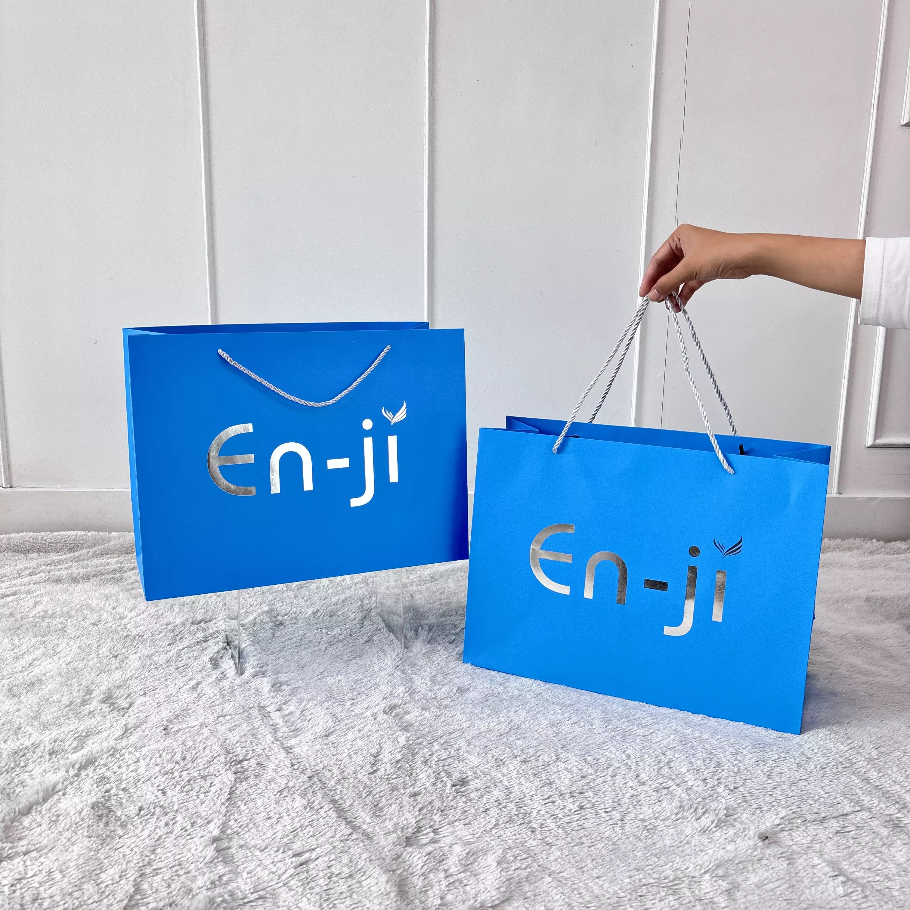 En-ji Paperbag - Bluesilver [Packaging Tas]