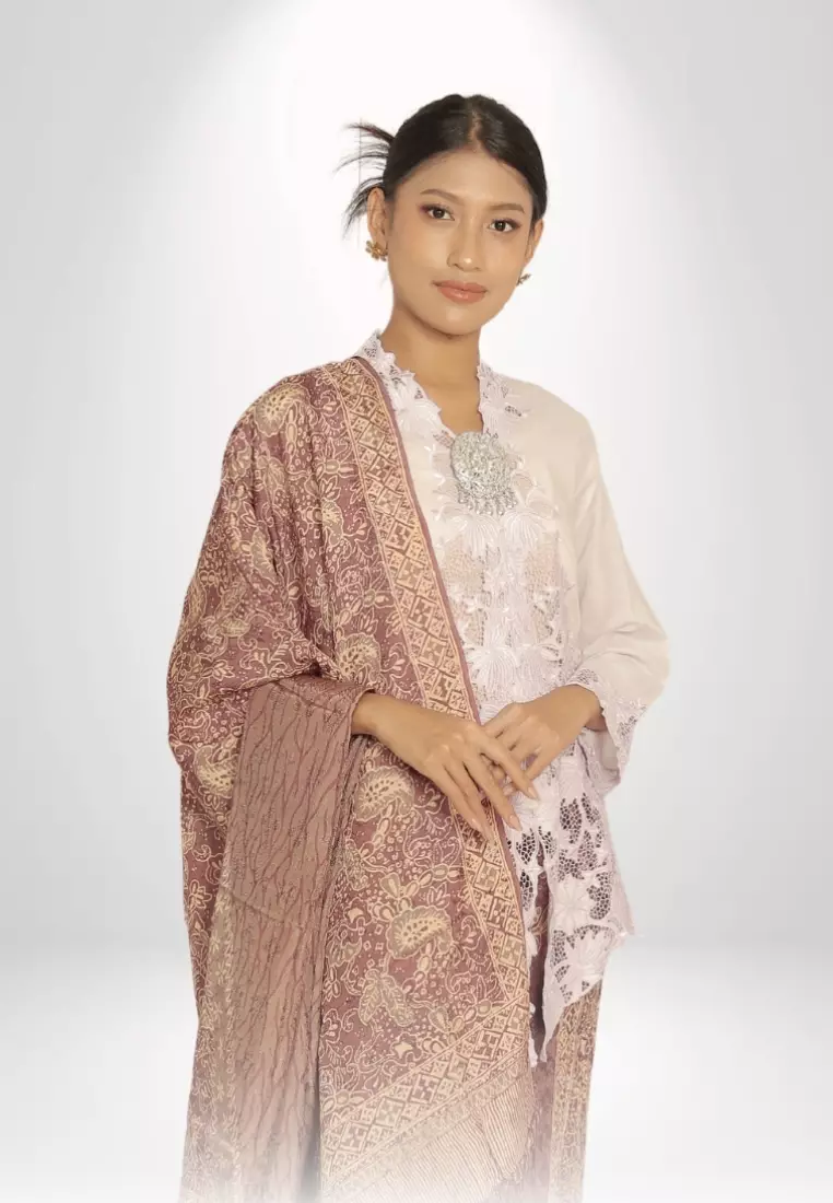 Exclusive Kebaya Kerancang Hand Made Embroidery