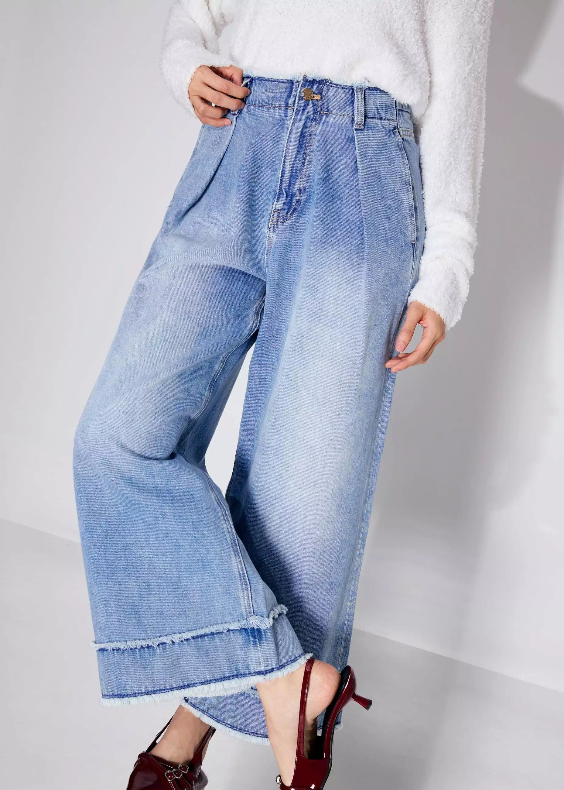 Jeans Wanita - Denim Frayed Hem Mid Waist Wide Leg Jeans