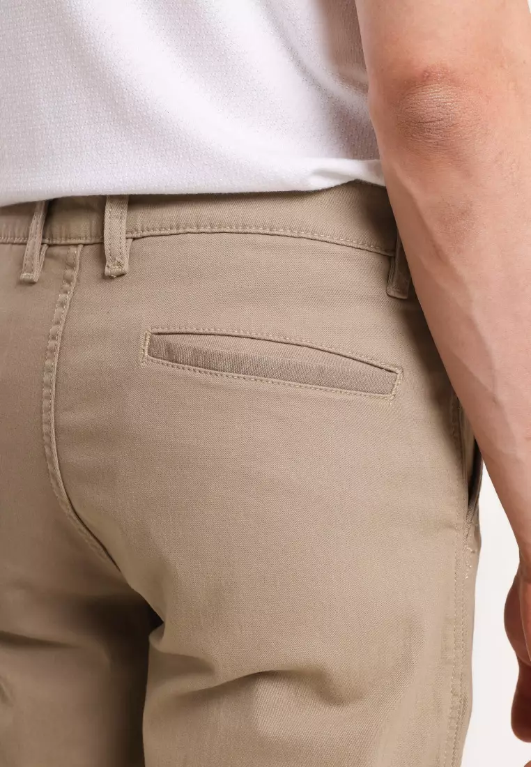 Used 1968 - 565 Celana Panjang Chinos Pria Regular Fit