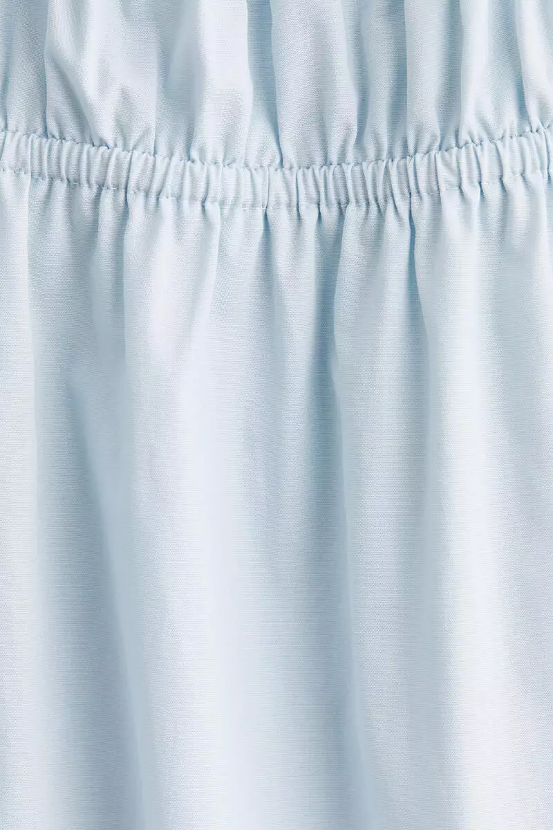 Puff-sleeved poplin dress
