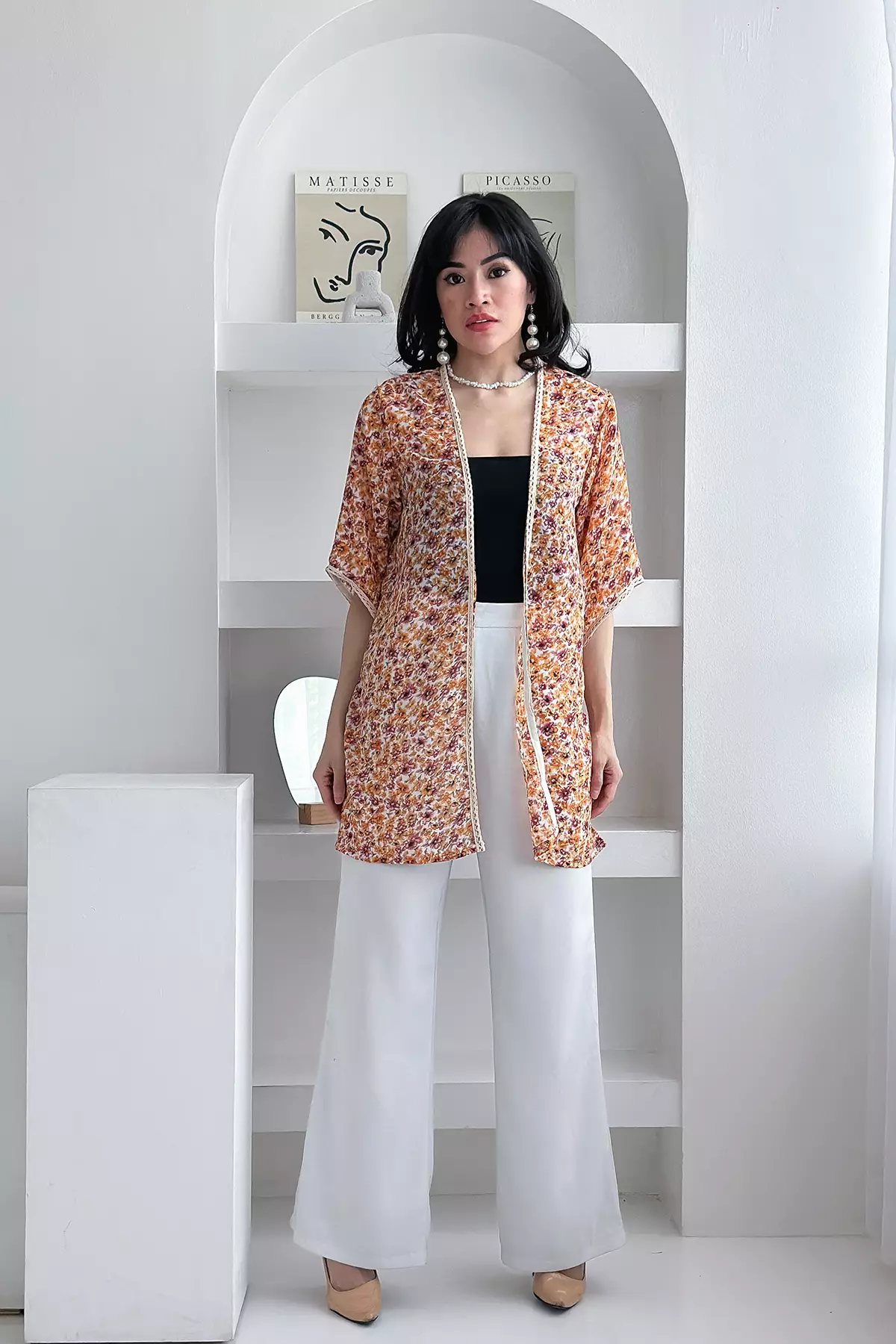 Danastri Outer Kembangan Jingga Outwear