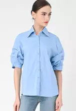 蓝色