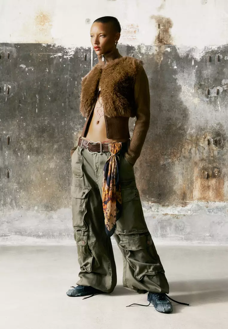 KNIT SWEATER WITH FUR