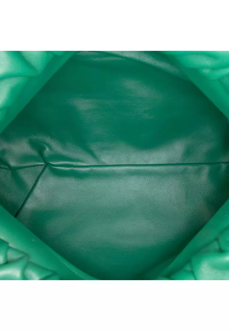 Pre-Loved Bottega Veneta Lambskin Chain Pouch