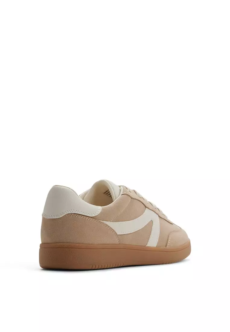 Solae Sneakers