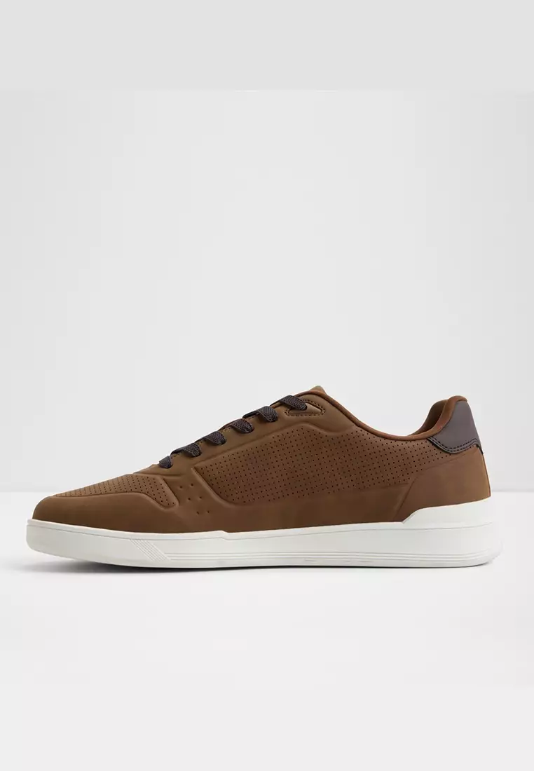 Robie Low-Top Sneakers
