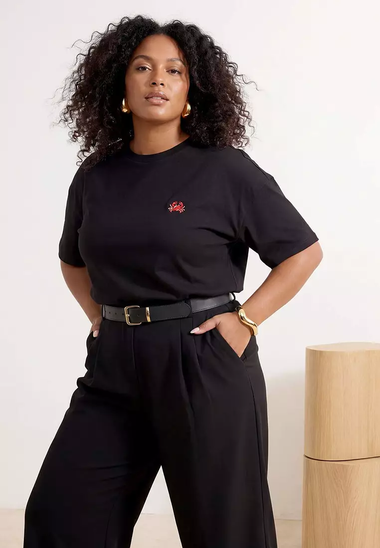 Black 100% Cotton Embroidered Oversize/Wide Fit Crew Neck Knitted Plus Size T-Shirt Tbbss26Bf00018