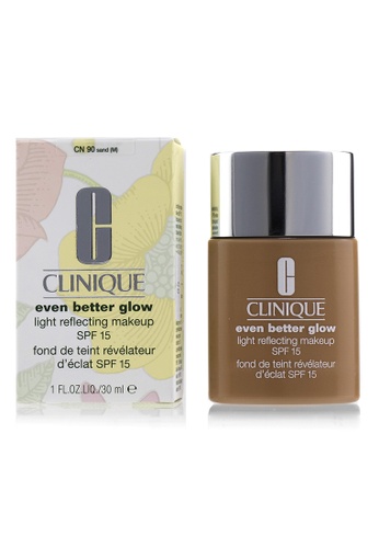 Clinique CLINIQUE - Even Better Glow Light Reflecting Makeup SPF 15 - # CN 90 Sand 30ml/1oz E980FBE5E2CAC8GS_1