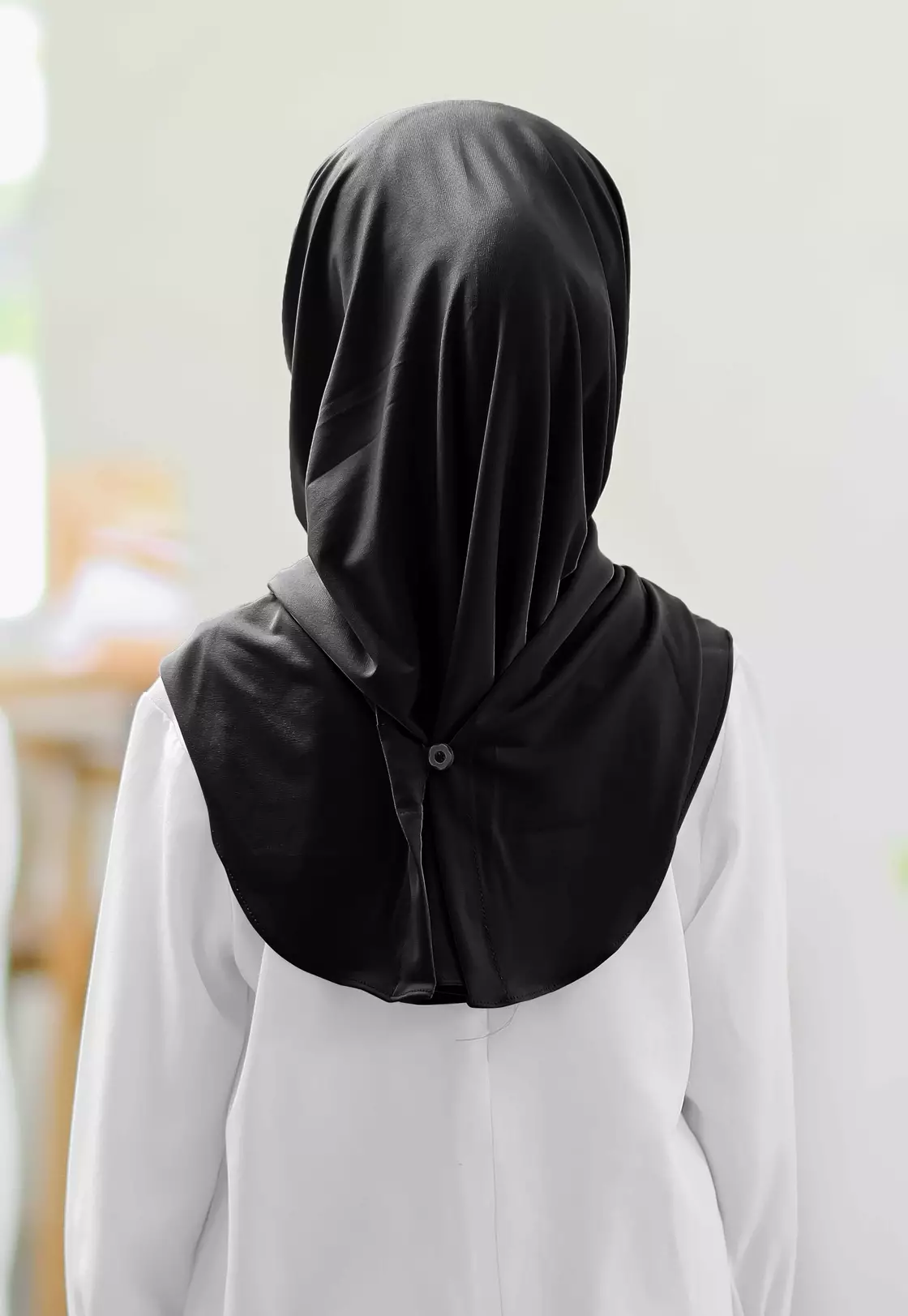 Cotton Bee - Cyra Bergo Kancing | Hijab Instan Anak - Midnight - L