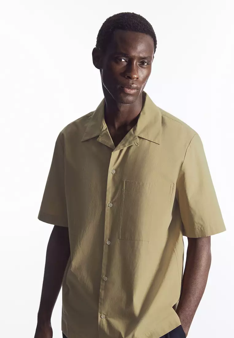 Shirts  Mens COS RELAXED-FIT SHORT-SLEEVE SHIRT BEIGE ~ Theatre Collective