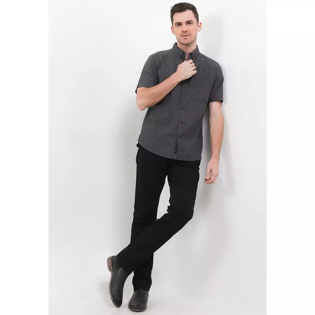 TRIPLE Kemeja Flanel Lengan Pendek Slim Fit (SS 530)