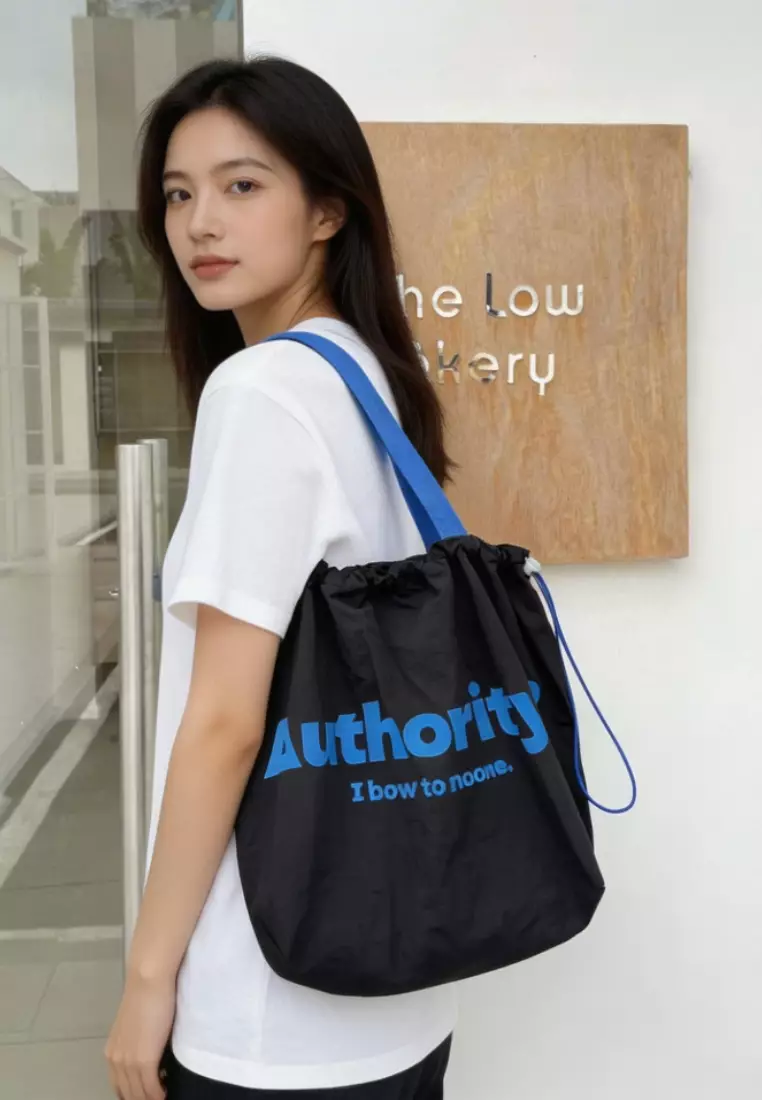 Korean-style minimalist and versatile letter print tote bag CA26041071BK
