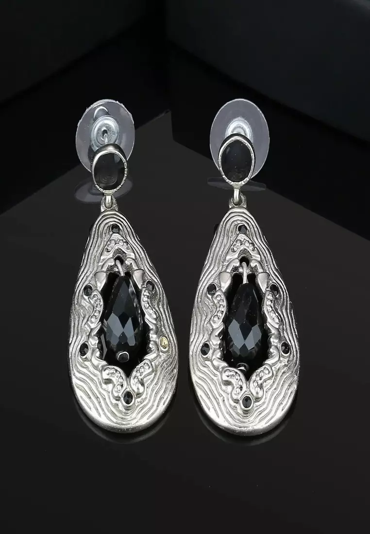 Dangle black earrings sales