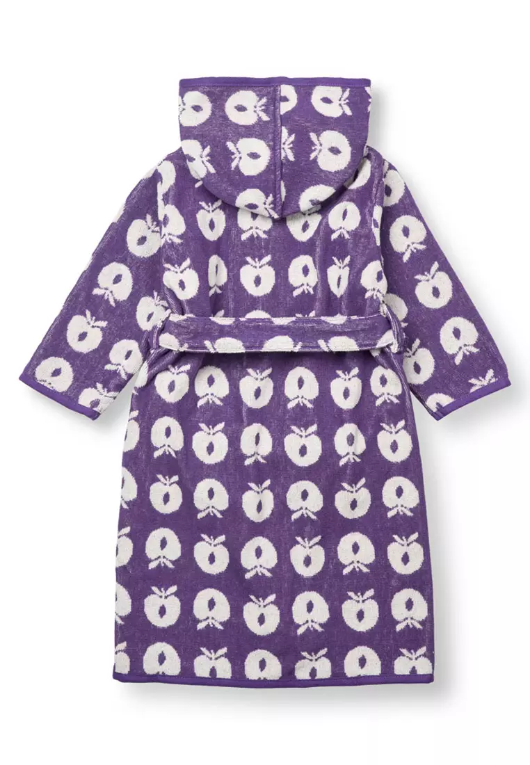 Bathrobe with apples