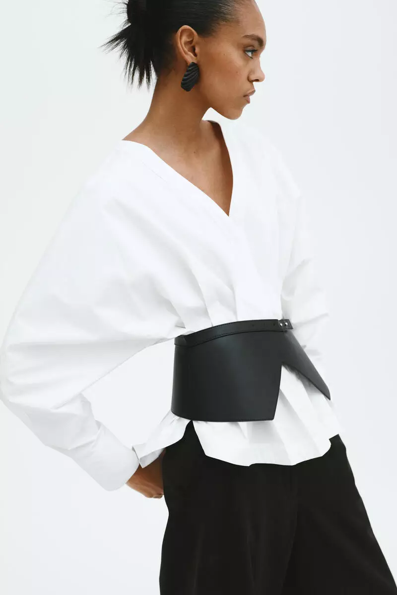 Waisted cotton blouse