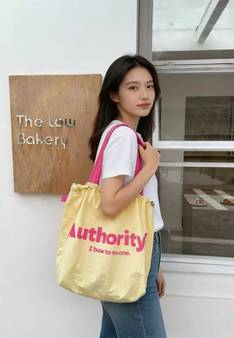 Korean-style minimalist and versatile letter print tote bag CA26041071YE