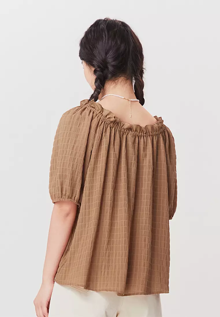 Off Shoulder Short Sleeve Pleated Blouse
