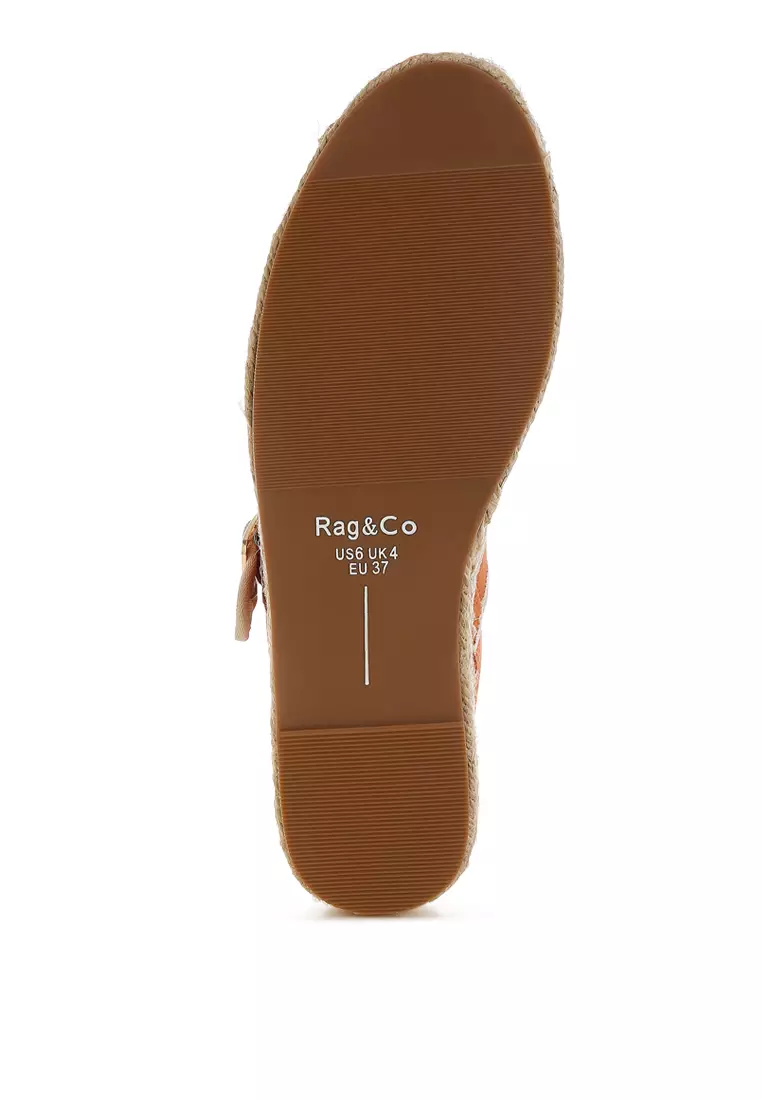 Sepatu Espadrilles Mary Jane Kulit Suede Lembut Warna Coklat Keemasan