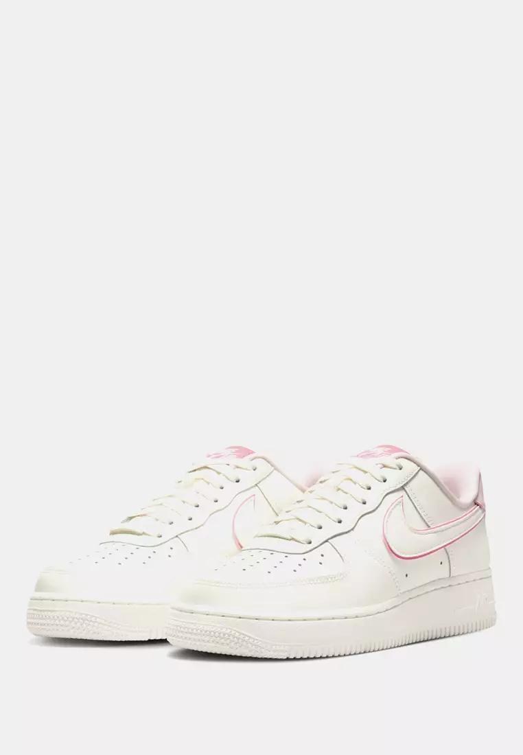 Air Force 1 '07 Essential Shoes