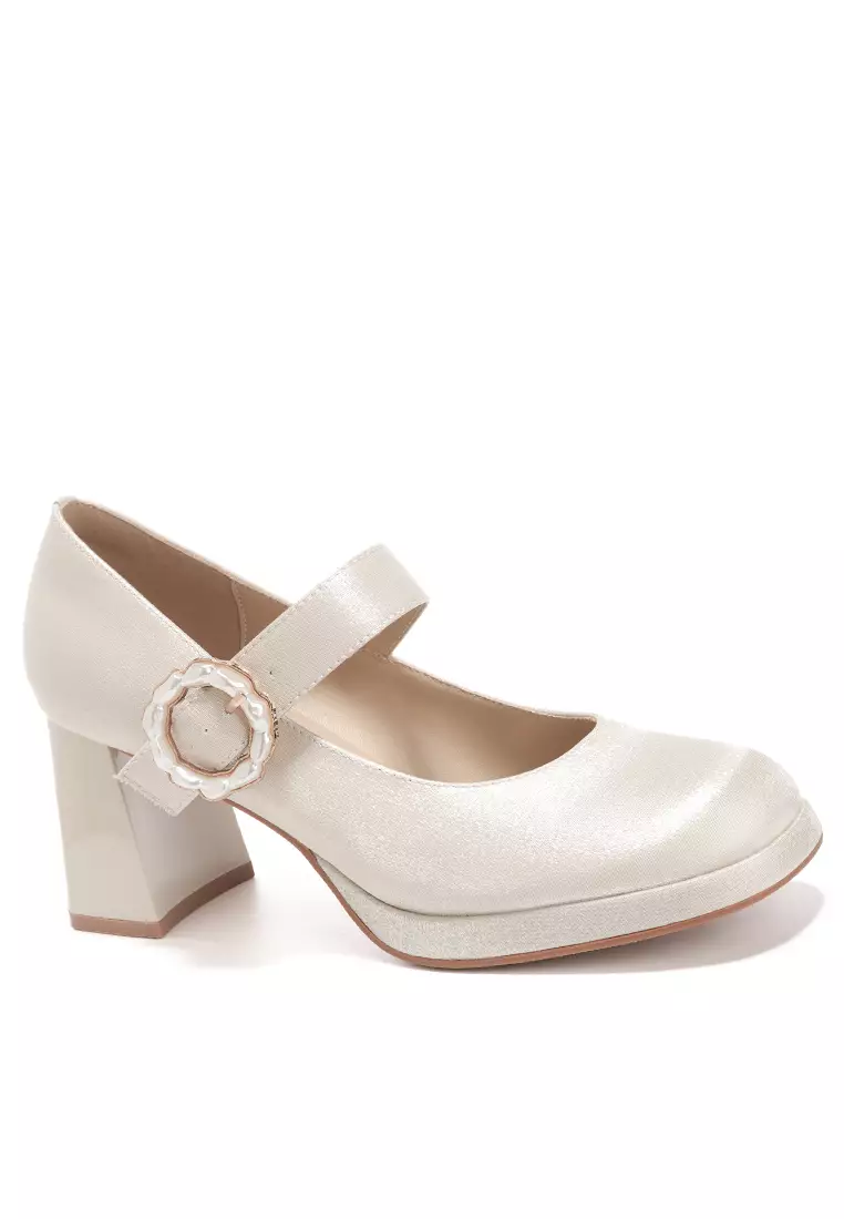 Discount on Twenty Eight Shoes  shoes - SKU: 6cm Strap Satin Mary Jane Shoes By2465-10