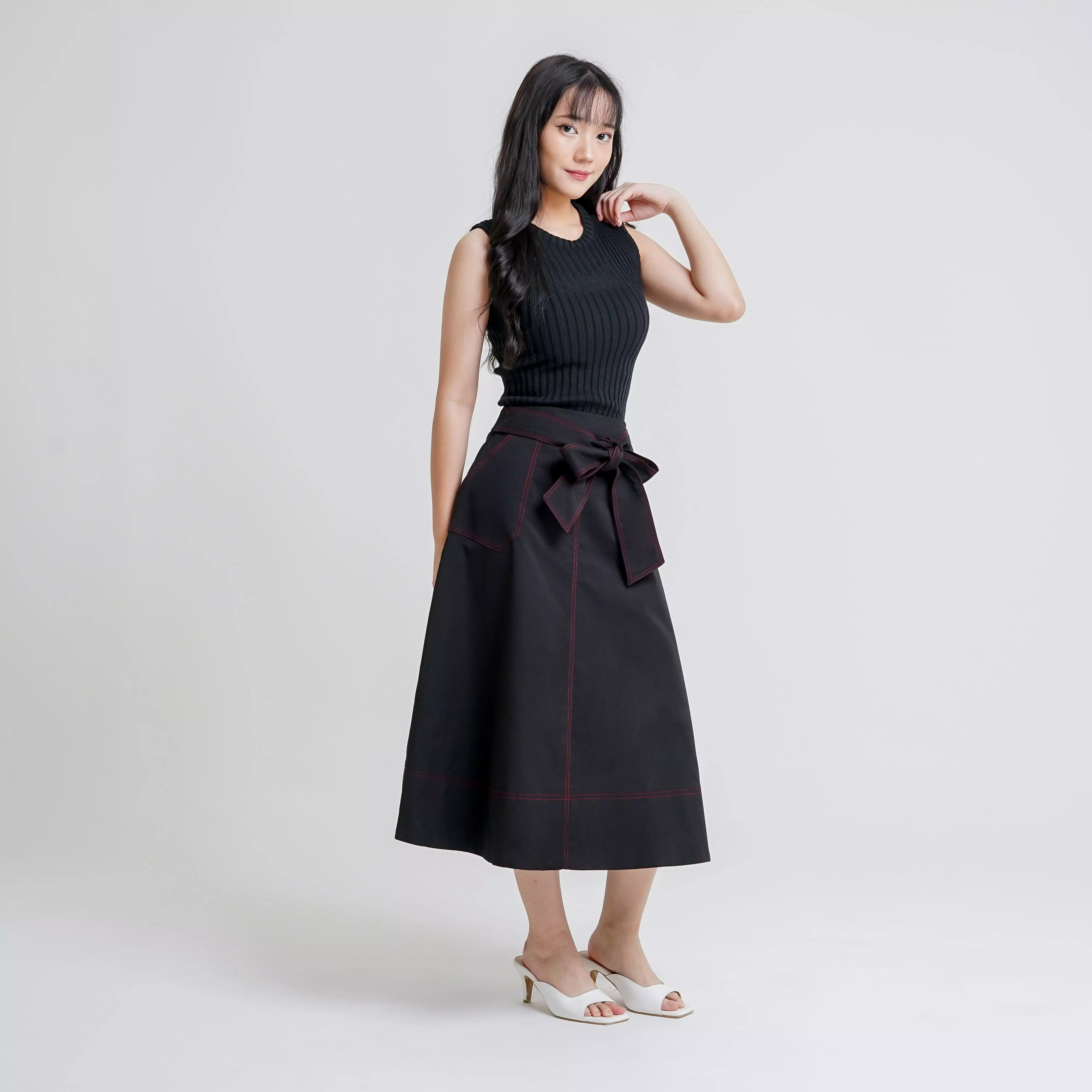 Ania Flare Midi Skirt Black