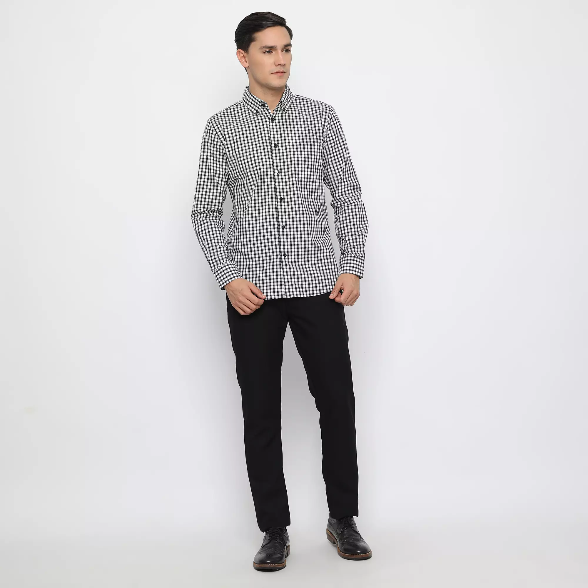 Platini Kemeja Kotak Pria Lengan Panjang Katun Yarndyed Dobby 76297 Hitam