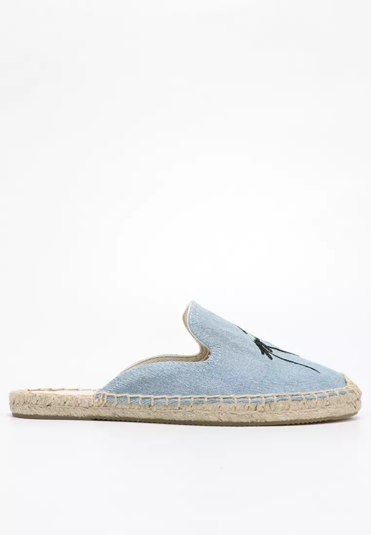 Discount on Twenty Eight Shoes  shoes - SKU: Embroidery Denim Espadrilles HB013