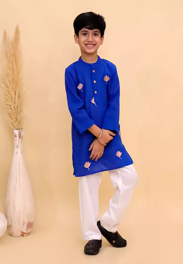 The Mom Store 卡玛尔-瓦提卡男童刺绣库尔塔睡衣套装 - 蓝色