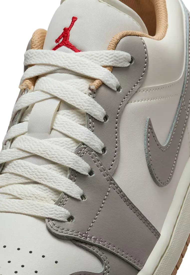 Air Jordan 1 Low Shoes