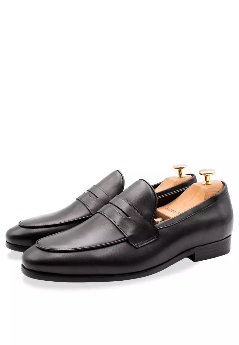 Olavarria Black Blake Stitch Penny Loafer